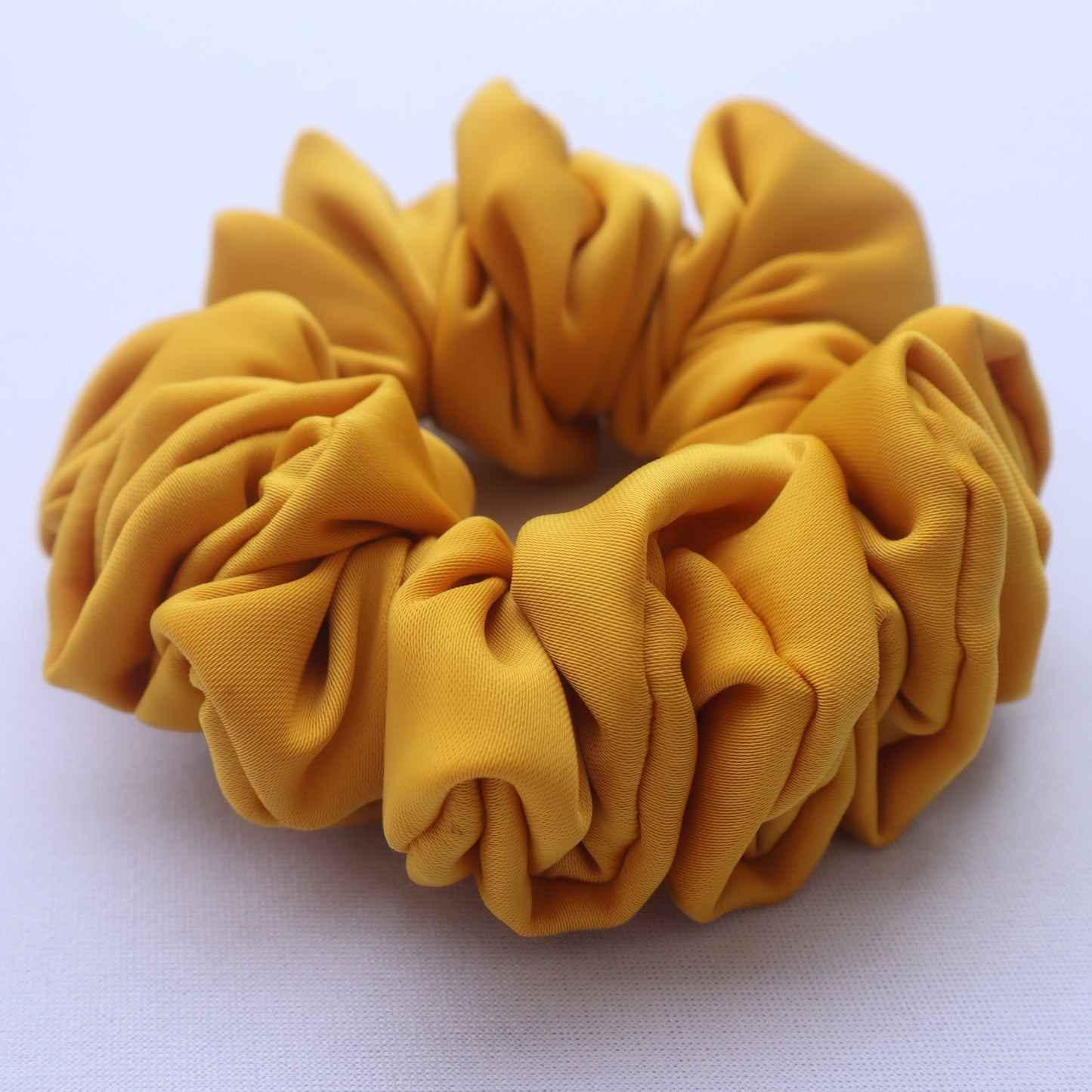 Chouchou jaune (scrunchie)