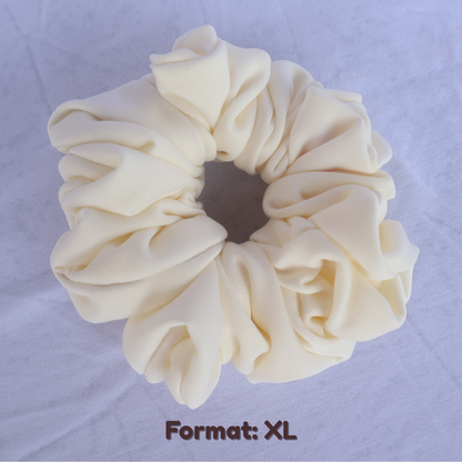 Chouchou crème (scrunchie)