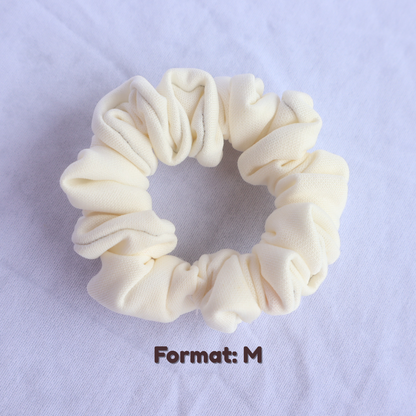 Chouchou crème (scrunchie)