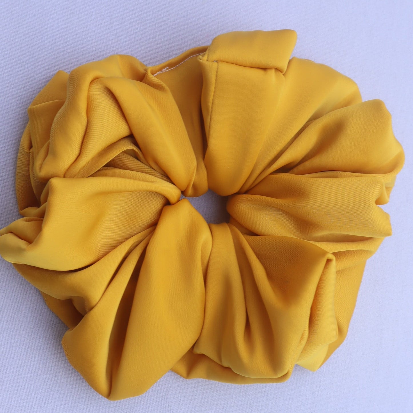 Chouchou jaune (scrunchie)